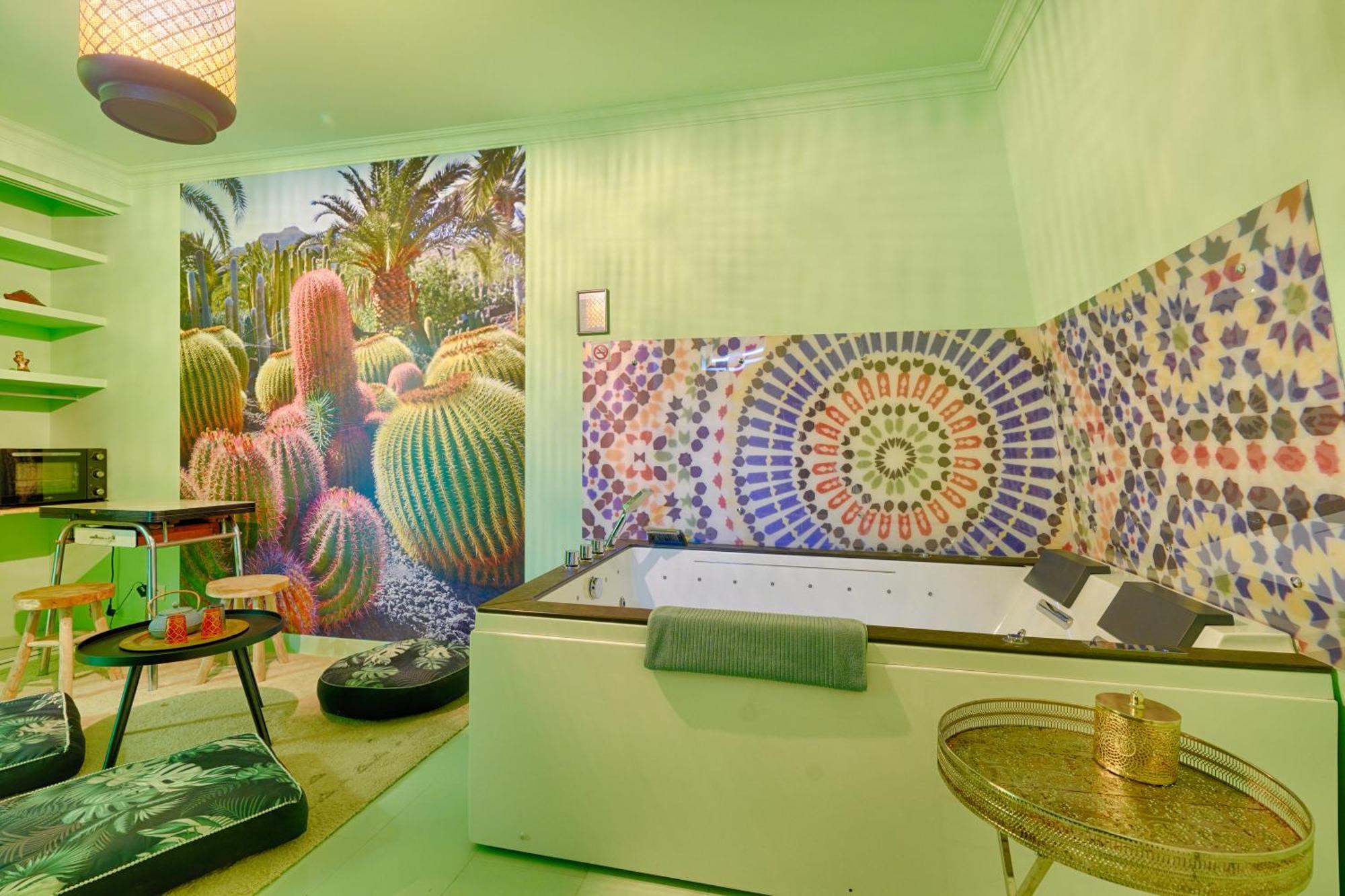 ヴィニュー・シュル・セーヌLuxury Magic Cactus Garden, Paris 0Rly Avec Jacuzziアパートメント エクステリア 写真