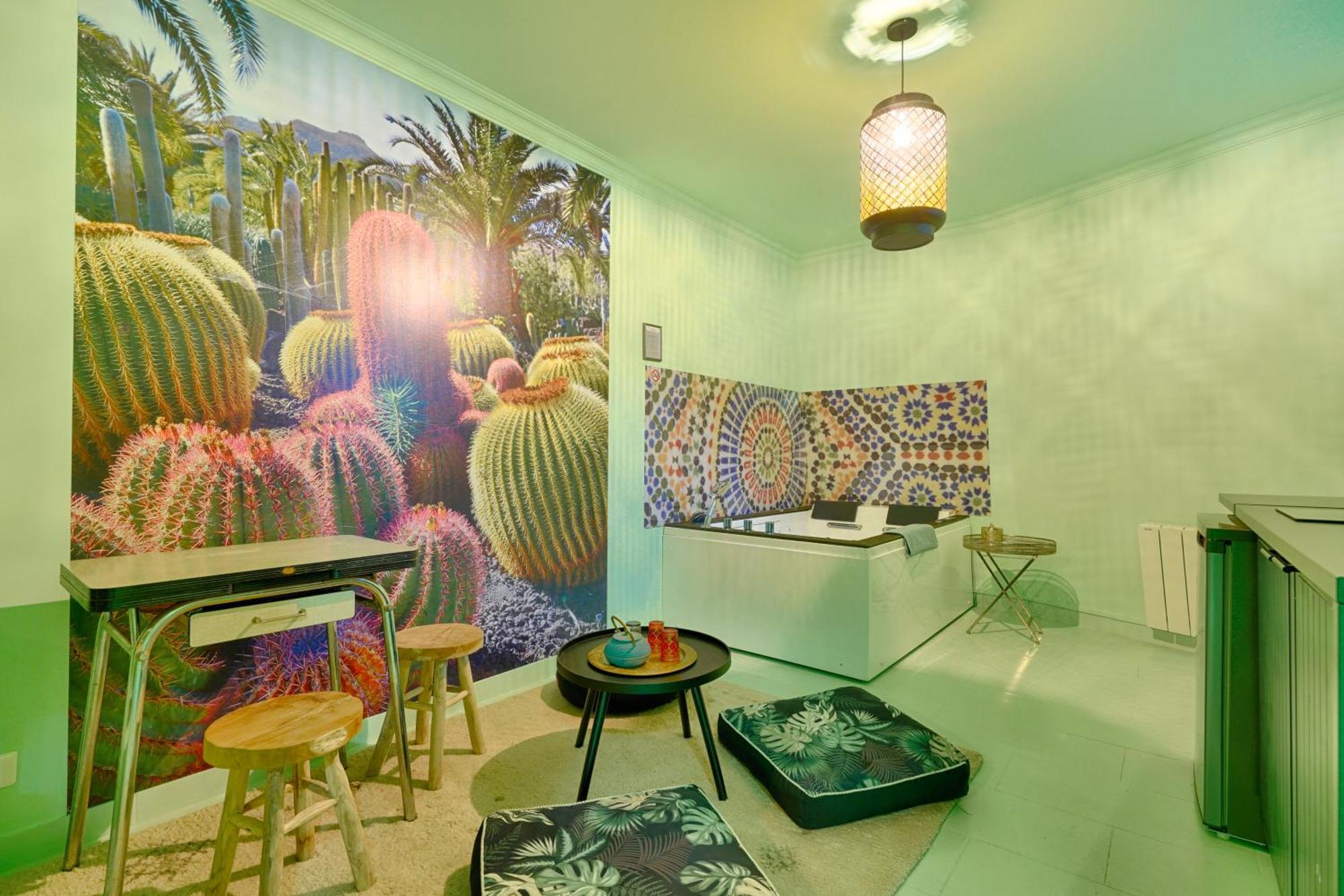 ヴィニュー・シュル・セーヌLuxury Magic Cactus Garden, Paris 0Rly Avec Jacuzziアパートメント エクステリア 写真
