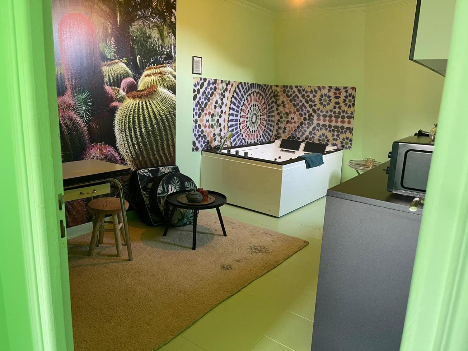ヴィニュー・シュル・セーヌLuxury Magic Cactus Garden, Paris 0Rly Avec Jacuzziアパートメント エクステリア 写真